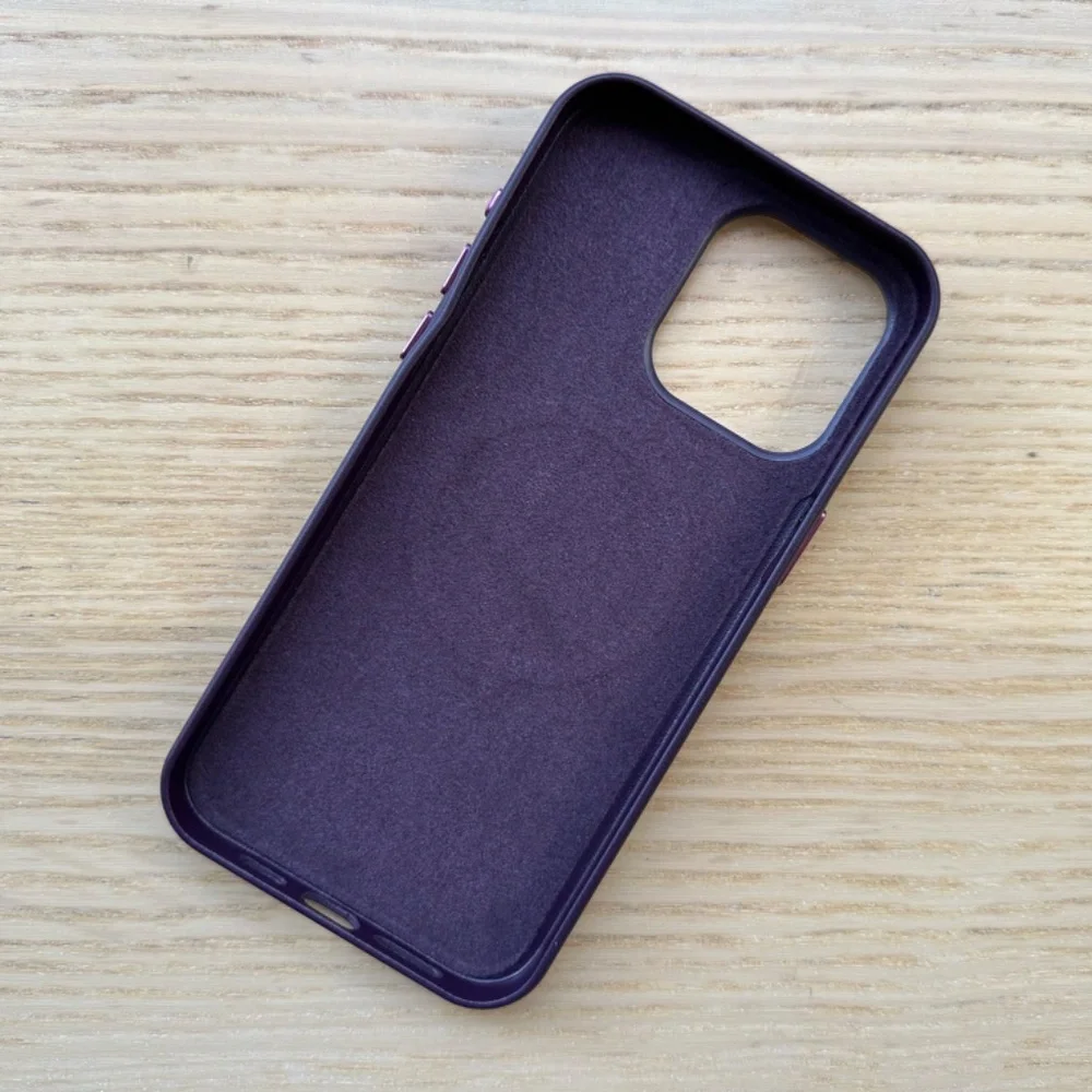 Apple iPhone 15 Pro Max Leather MagSafe Case Purple